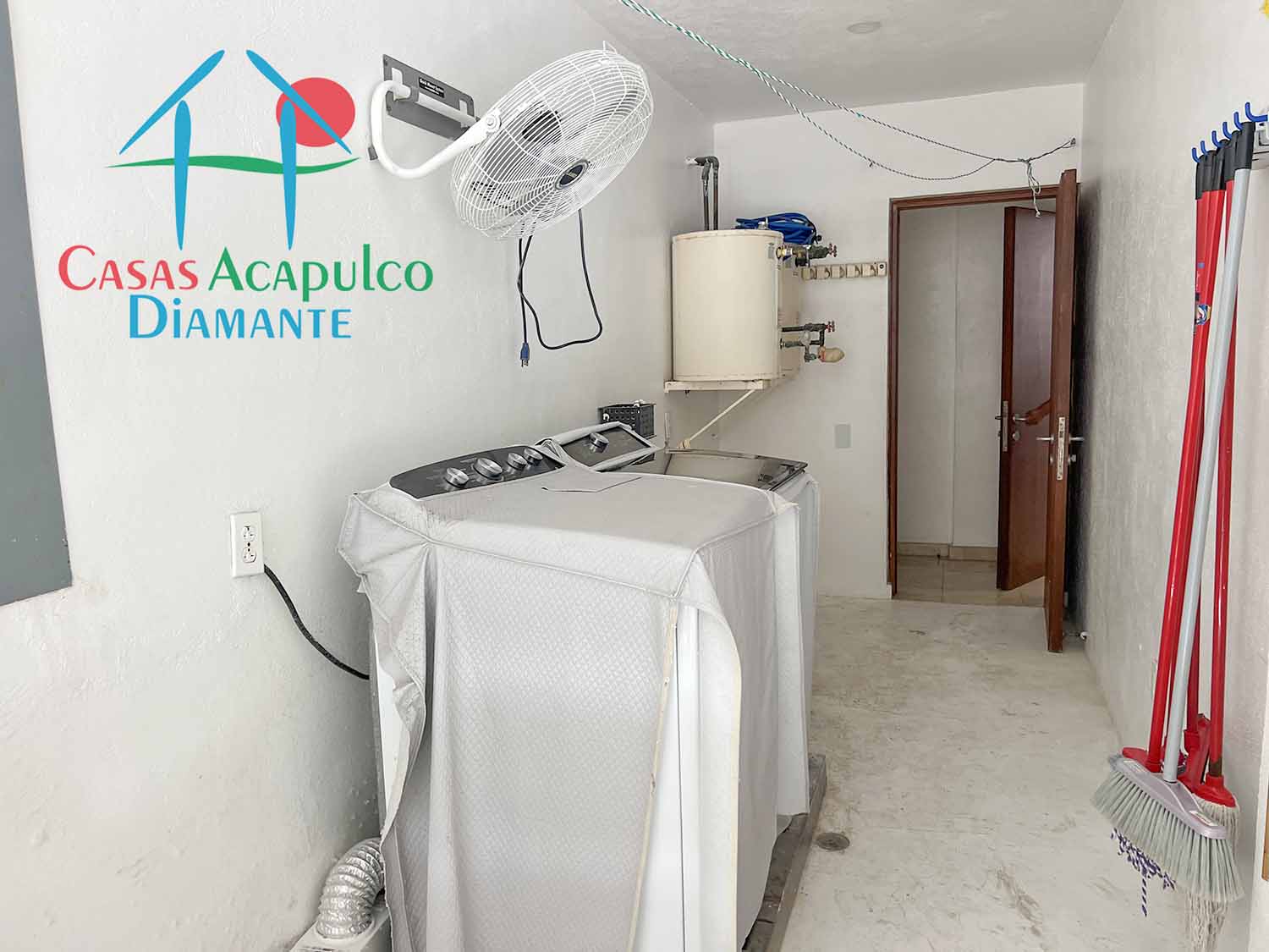 EOS 403 - Lavandería 2